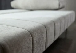 Divano letto matrimoniale Akello