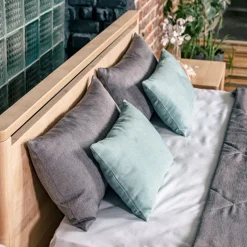 Letto in legno massello Torben