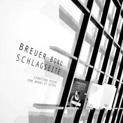 Libreria da parete in legno Schlagseite