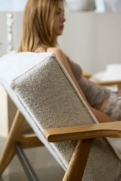 Poltrona design scandinavo in tessuto SplitBack Frej