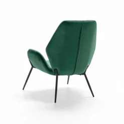 Poltrona Elvara in velluto con gambe in metallo nero