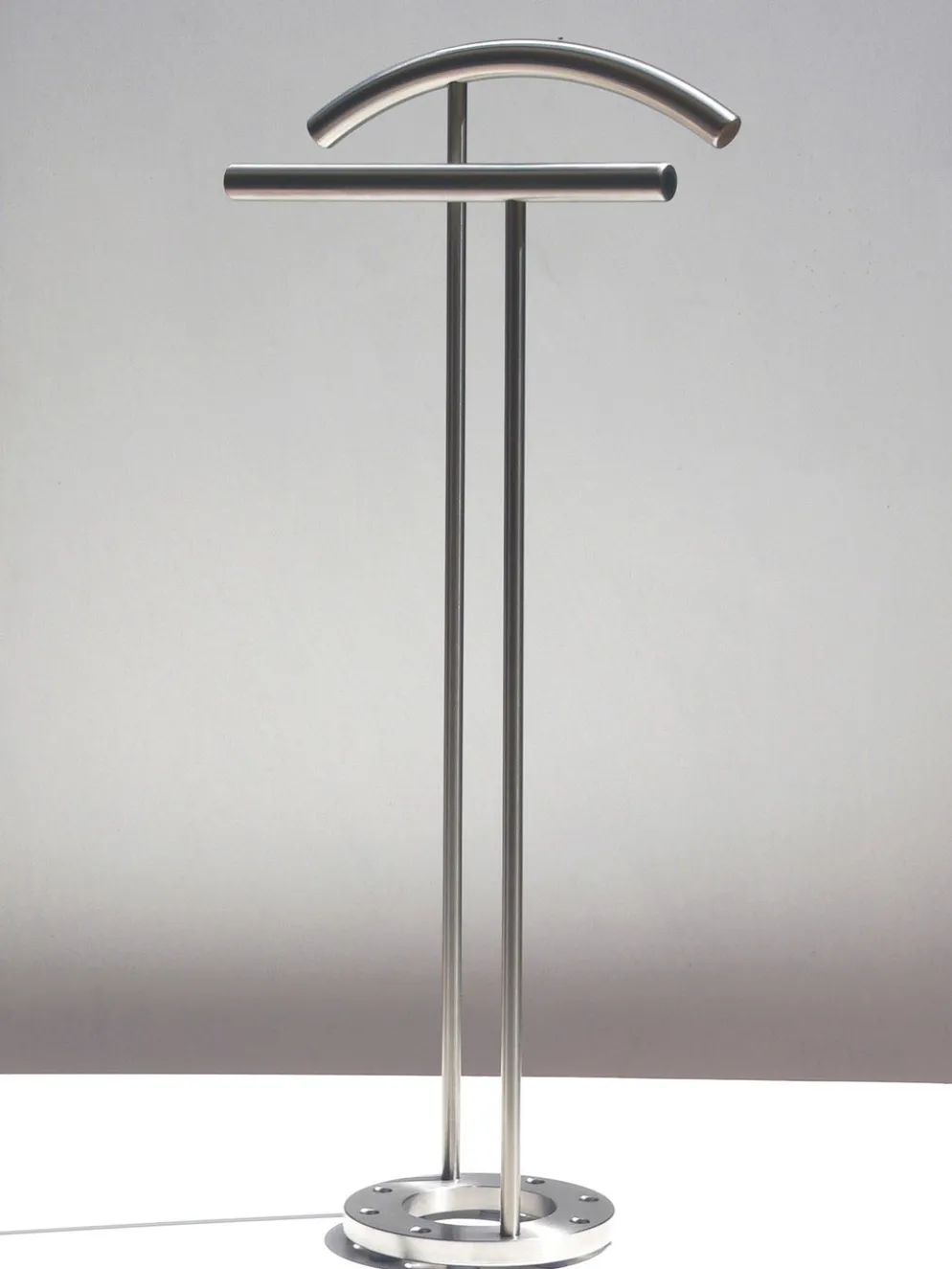 Servomuto design in acciaio Forms