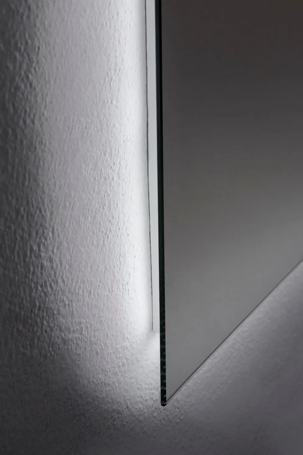 Specchio bagno con retro-illuminazione Filo