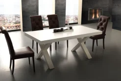 Tavolo allungabile Aras in nobilitato bianco e rovere