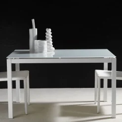 Tavolo allungabile Felix con piano in vetro extra chiaro